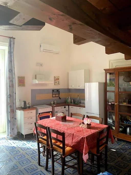 Apartment Casetta Caladi Superior - Palermo Centro Storico Italy